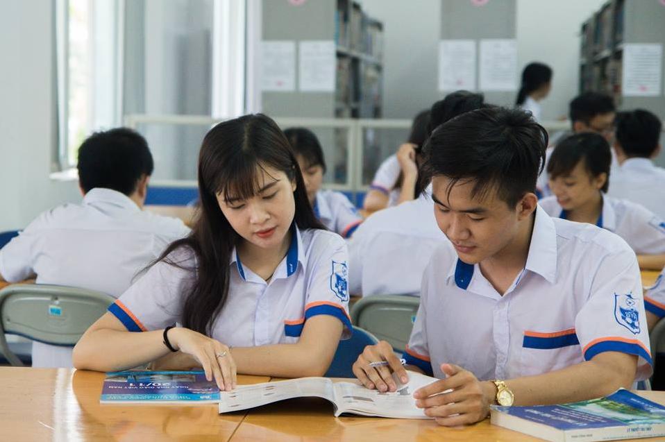 thông tin bạn cần biết khi học ngành kinh tế vận tải