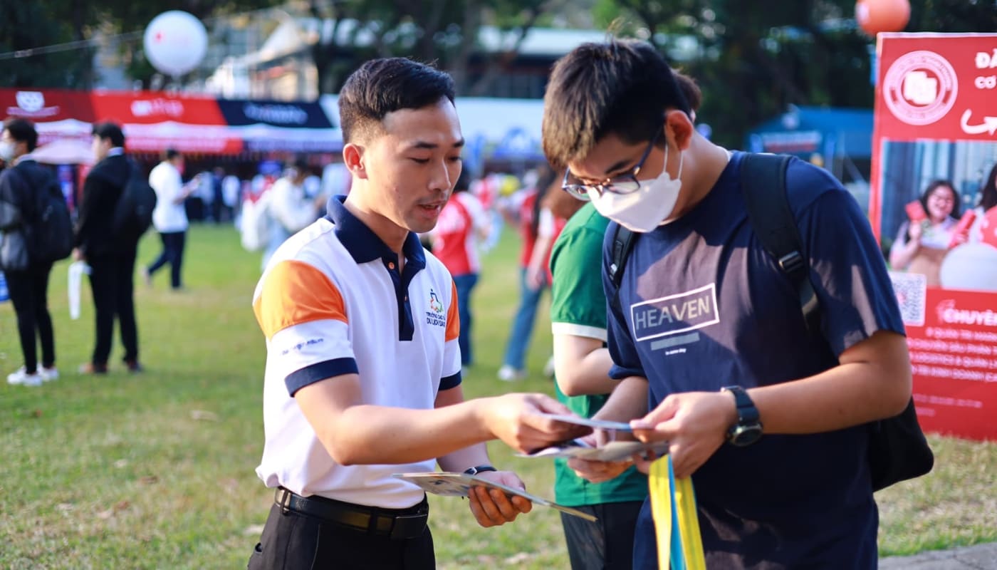 Sinh viên chuyên ngành Hướng dẫn Du lịch