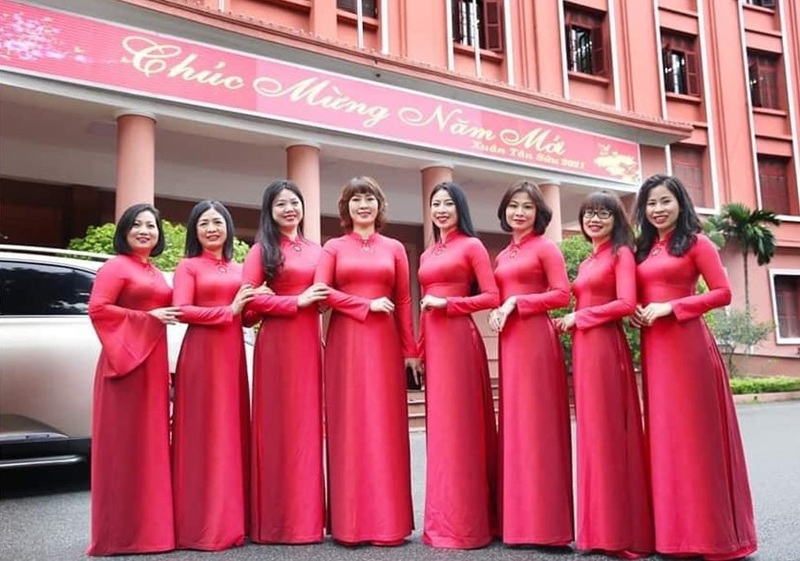 áo dài cho giáo viên